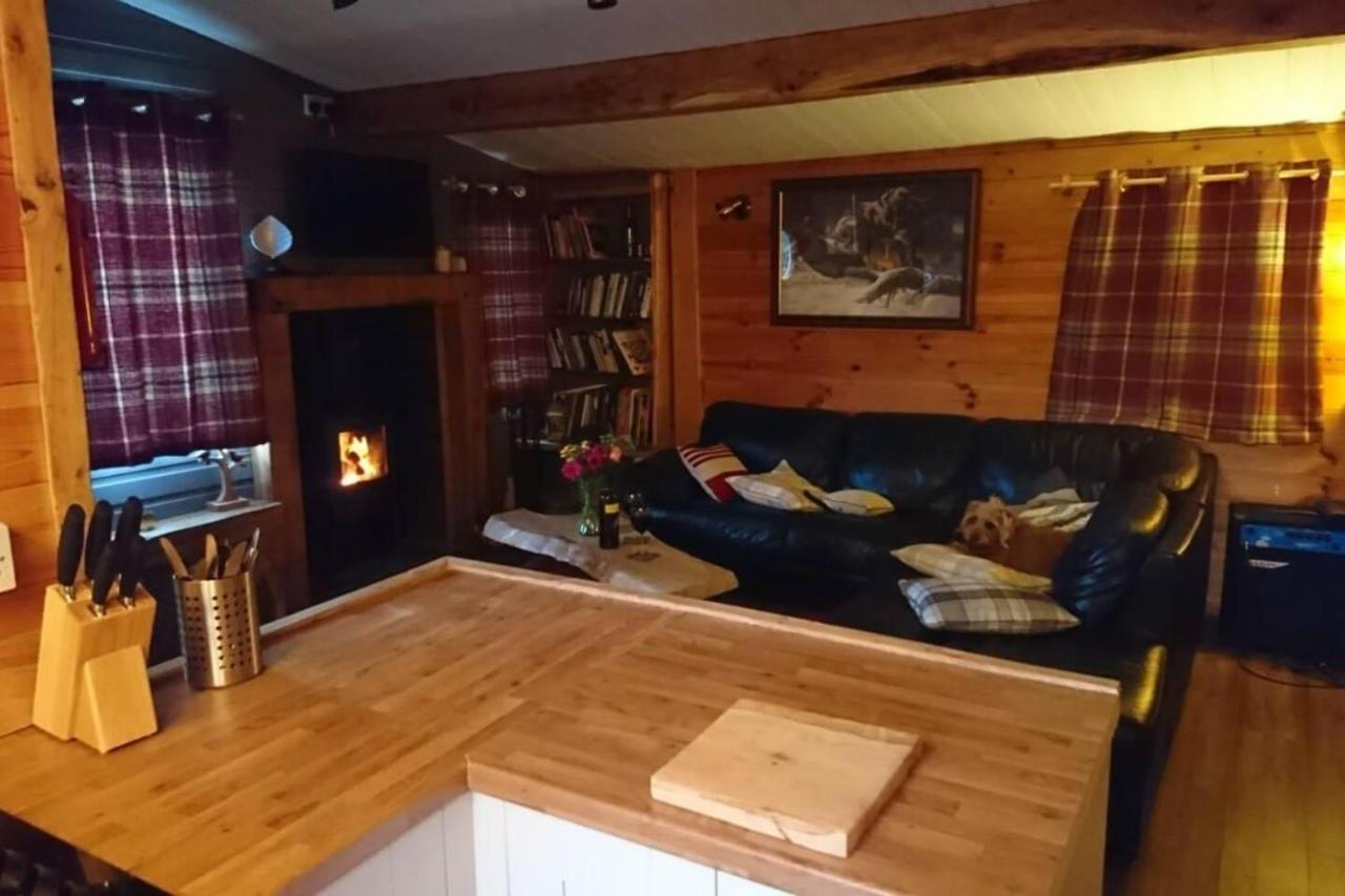 Charming 2-Bed Cabin In Sutton Coldfield Exteriér fotografie